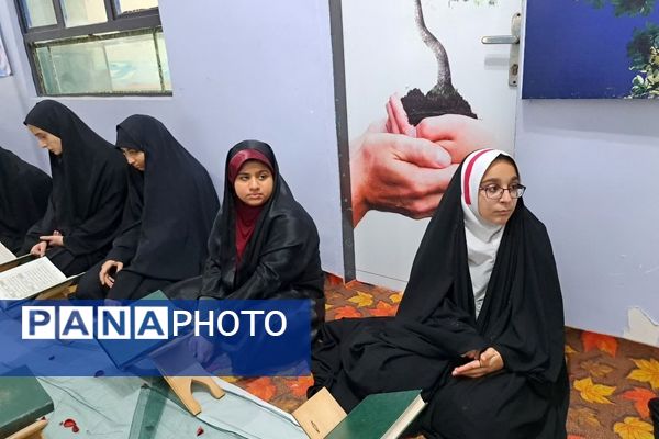 محفل انس با قرآن در کانون فرهنگی‌تربیتی رضوان محمودآباد
