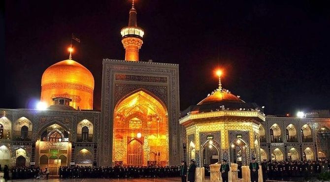 زائران در بارگاه ملکوتی امام رضا (ع)در سلامت کامل بسر میبرند