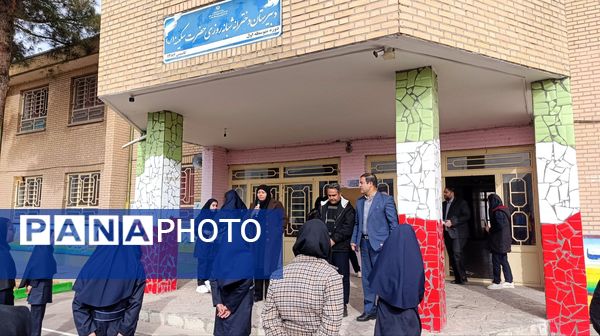 مانور زلزله در دبیرستان حضرت سکینه