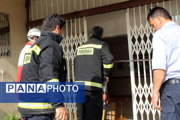 مانور سراسری زلزله و ایمنی مدارس در گلوگاه