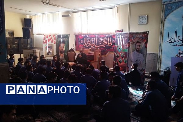 اولین یادواره شهدای سمپاد در جنگ ۱۲ روزه با محوریت «طرح لاله‌های روشن» در ناحیه دو شهرری 