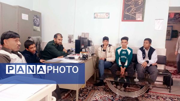 برگزاری جلسه فرمانده واحد‌های بسیج دانش‌آموزی در شهرستان خلیل‌آباد 