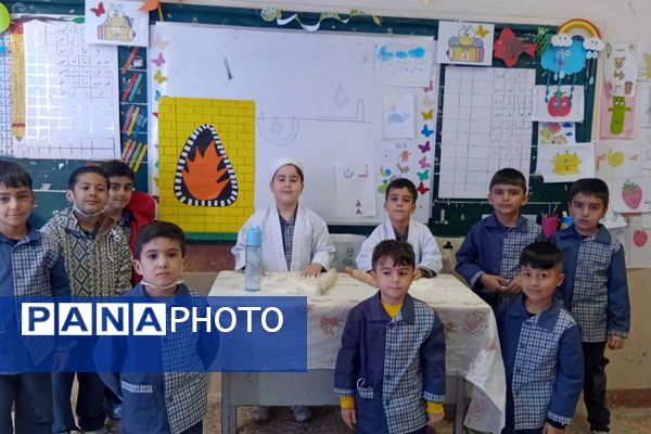  تدریس حرف «ن» با تجربه نان‌پزی در مدرسه صاحب‌الزمان رباط‌کریم