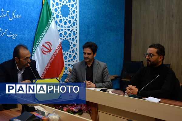 تقدیر از برگزیدگان لیگ جت در سالن فرهنگ بهارستان‌دو