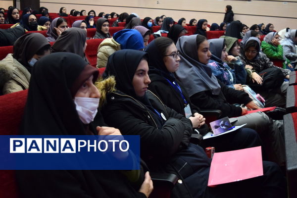 همیاران مشاور، بازوان توانمند مشاوره در مدارس منطقه ۱۴