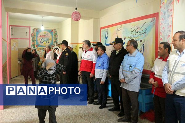 در سایه سکون؛ زنگ ایمنی و زلزله در دبیرستان اندیشه‌نفیس به صدا درآمد