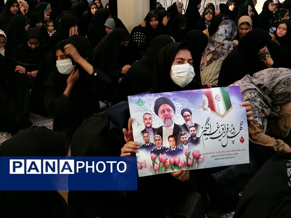 اجتماع دانش‌آموزی چهلم شهدای خدمت در بیرجند