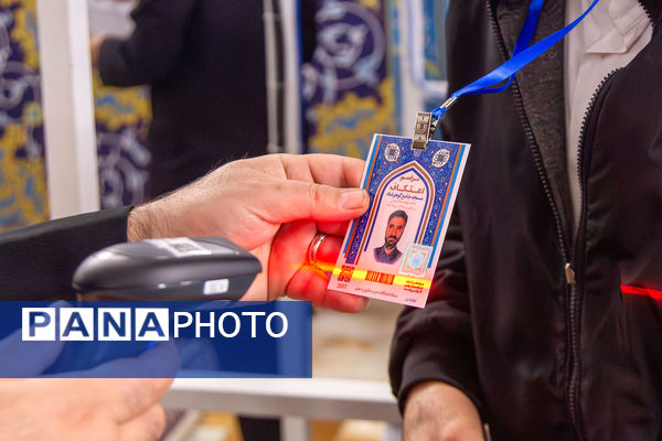 آیین معنوی اعتکاف در حرم مطهر رضوی- ۱