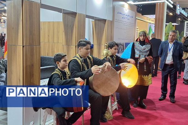 بازدید دانش‌آموزان مدرسه نمونه‌دولتی ارشاد از نمایشگاه صنعت آب تهران