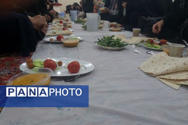 برگزاری محفل انس با قرآن و یادواره شهدای قرآنی در مسجد سرچشمه پیشوا 