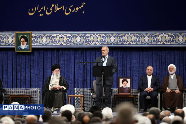 مراسم تنفیذ حکم چهاردهمین دوره ریاست‌جمهوری اسلامی ایران‌