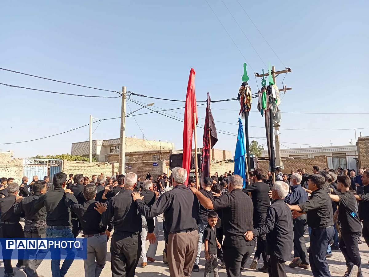 آیین سنتی"حسن - حسین"در روز اربعین حسینی در خلیل آباد
