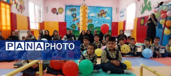 جشن غنچه‌ها در اشترینان