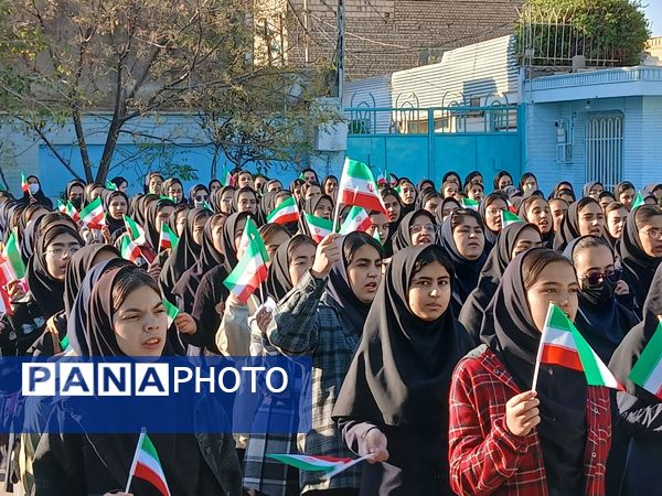 افتتاحیه همیاران معلم در دبیرستان فاطمیه