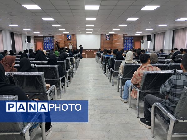 تجلیل از برترین‌های کنکور در قائمشهر