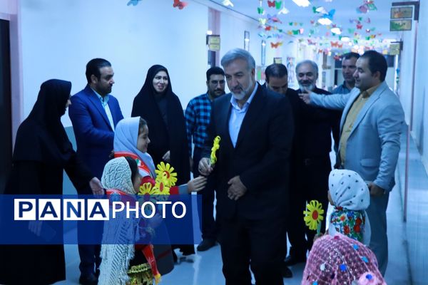 جشن عاطفه‌ها در آموزشگاه حاج محمد علی تقی پور