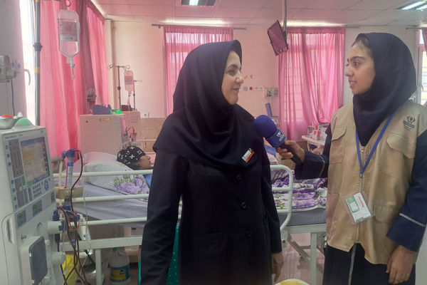 مادر کودکان دیالیزی دکتر شیخ آغوشش بوی بهشت میدهد