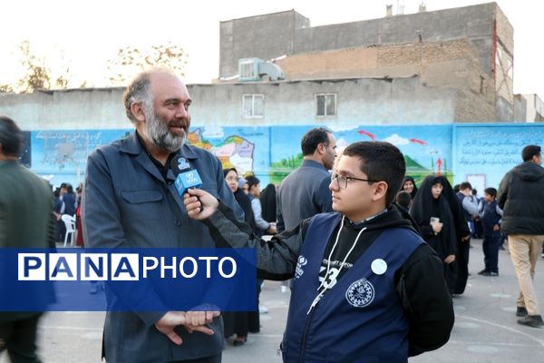  دانش‌آموزان با «انشای مهر» همراه شدند 