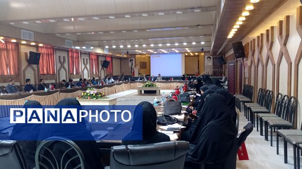 هم‌اندیشی مربیان و معاونین پرورشی در خلیل آباد