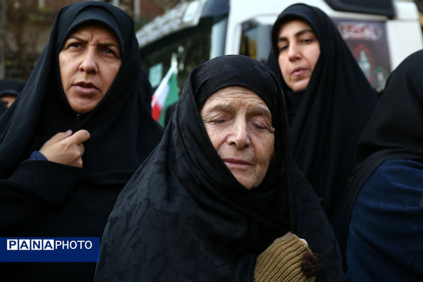 تشییع پیکر مطهر ۱۰۰ شهید گمنام