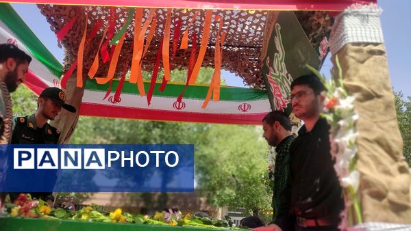 راهپیمایی در پی تجاوز رژیم صهیونسیتی به خاک کشور و تشییع پیکر شهید مدافع وطن محمد امین صدری