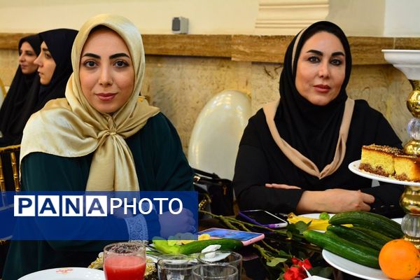 برگزاری مراسم گرامیداشت مقام معلم در بهارستان‌دو