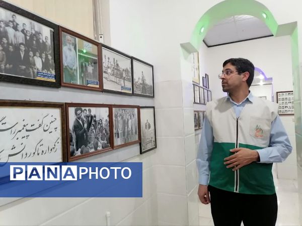 بازدید خادمیاران و خدام افتخاری رضوی از موزه فرهنگ و هنر بافق