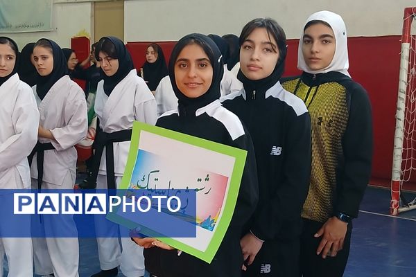 دبیرستان طالقانی رودهن، میزبان المپیاد ورزشی درون مدرسه‌ای پرشور