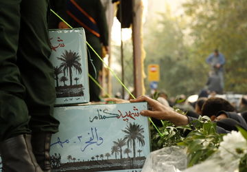 تهرانی که در عزاى بانوى دو عالم و بدرقه شهداى گمنام یکدل شد