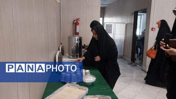 جلسه اولیا مربیان دبیرستان سرافرازان 