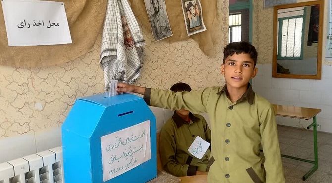  انتخابات شورای دانش‌آموزی مدرسه نواب صفوی خاتم