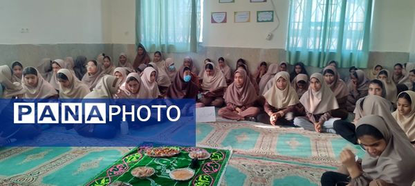 برگزاری مراسم سهشنبههای مهدوی در مدرسه فروغ رضوان