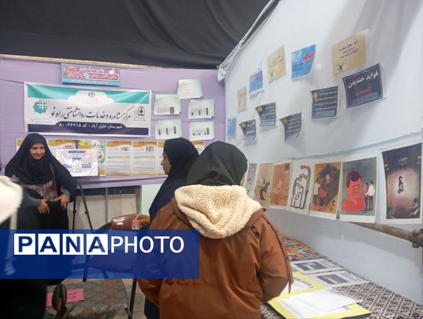 بازدید دانش آموزان هنرستان شهیدشهیدی از نمایشگاه پژوهش و فناوری در خلیل آباد 