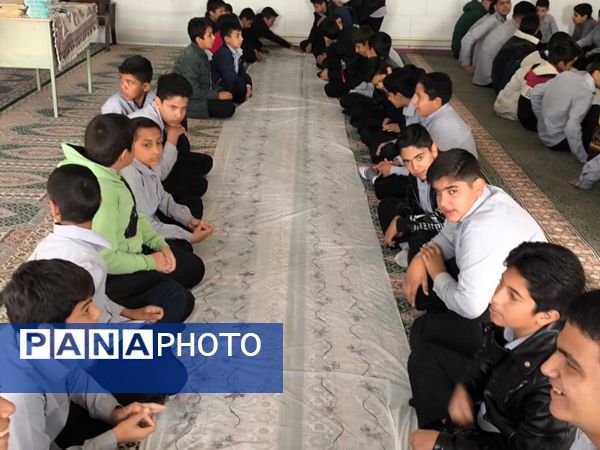 گرامیداشت ایام فاطمیه در دبیرستان خاتم الانبیا خاتم