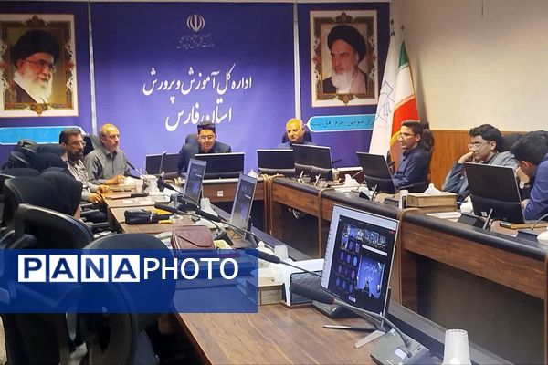 شورای دانش‌آموزی نقش قابل توجیه در تولید اندیشۀ این نسل و هدایت آن 