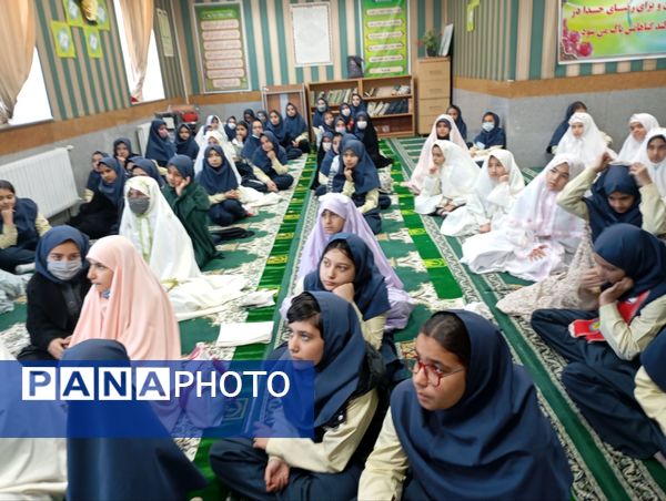 آوای عترت و نور قرآن در دبستان آرمینه مصلی نژاد