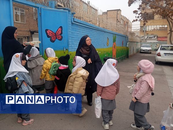 اردو تفریحی دانش آموزان دبستان دخترانه نرجس یک و دو 