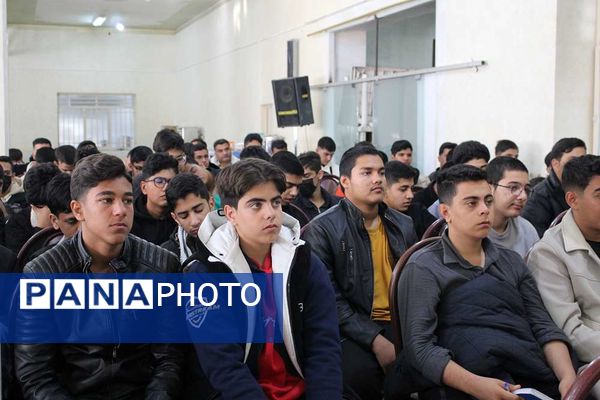 دوره آموزشی عمره دانش آموزی کرمان 