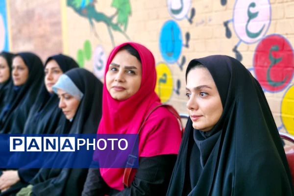 زنگ هفته سلامت روان در مدرسه کودک مسلمان قرچک به صدا در آمد