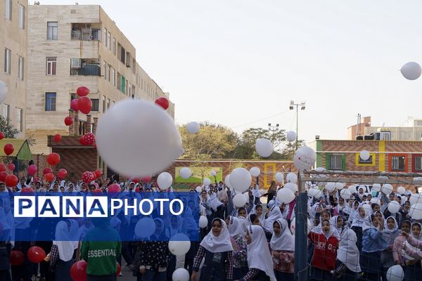 جشن روز دانش‌آموز در مدرسه شهدای پانزده خرداد قرچک