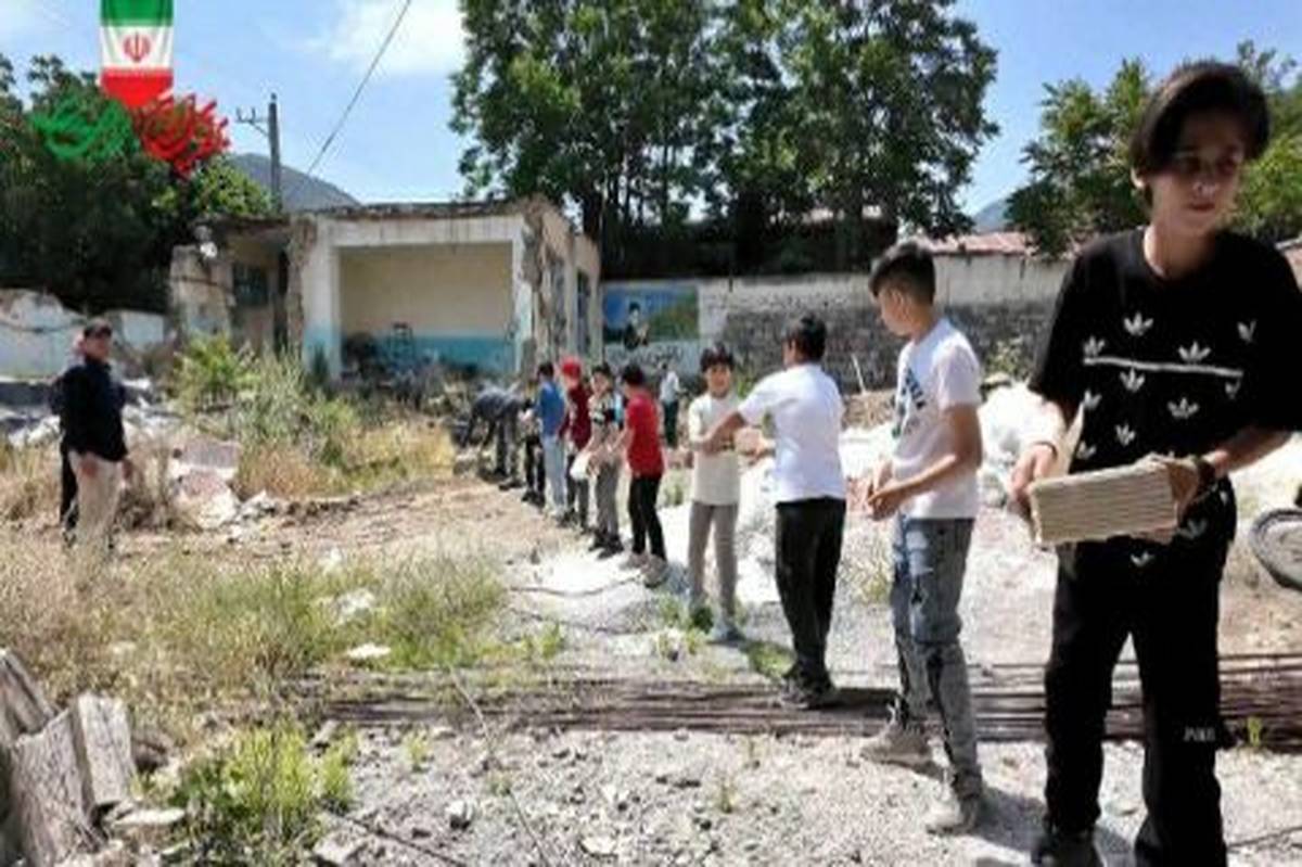 وقتی دانشآموزان کلیبری پای کار مدرسهسازی میآیند