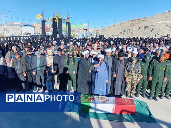 تشییع و تدفین شهید گمنام در شهر غلامان 