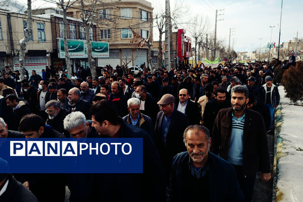 کامیاران در سالگرد پیروزی انقلاب غرق در شور و شکوه