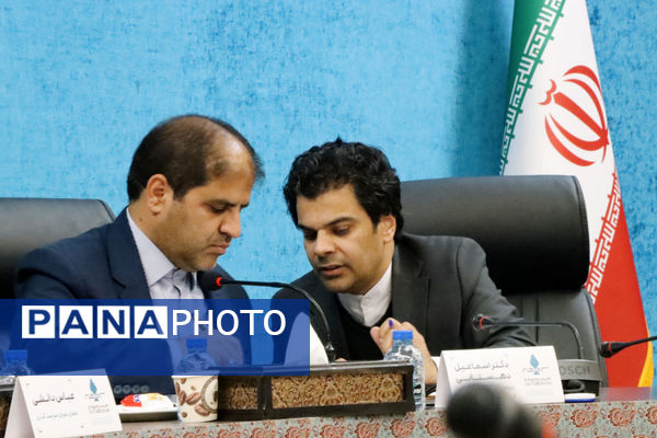 نشست خبری اولین رویداد جایزه هنر سال استان یزد