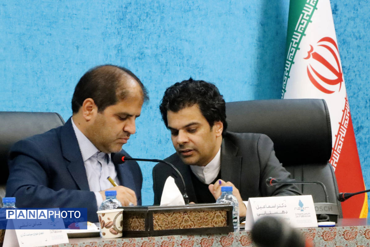 نشست خبری اولین رویداد جایزه هنر سال استان یزد