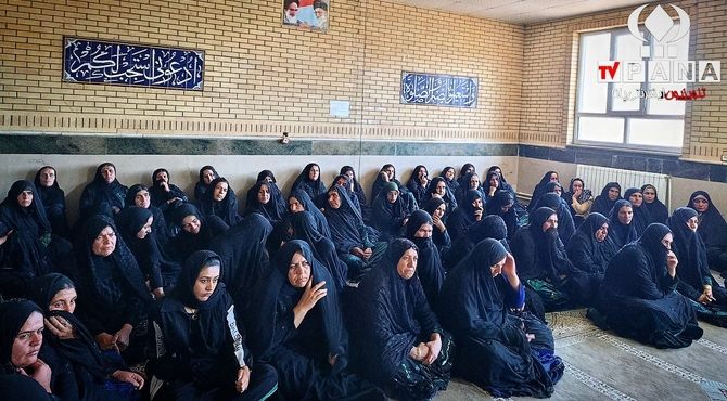 جلسه انجمن اولیا و مربیان در دبیرستان الزهرا دیشموک