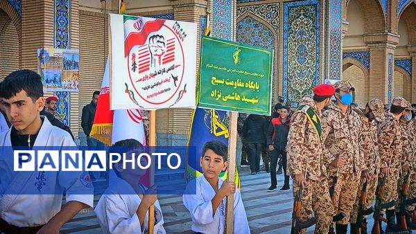 نمایش اقتدار بسیج با حضور مسئولین کشوری