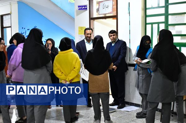 بازدید سرزده مدیرکل آموزش و پرورش کهگیلویه و بویراحمد از مدارس شاهد