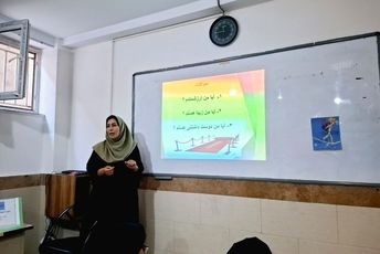 کارگاه‌های عزت نفس در مدرسه فرزانگان شهرستان ملارد مورد استقبال پرشور دانش‌آموزان قرار گرفت