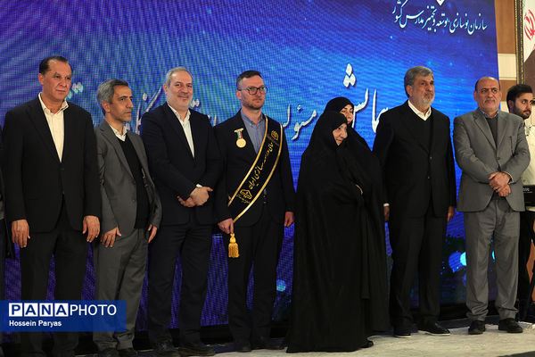 همایش مدیران بنگاه‌های اقتصادی در راستای حمایت از نهضت توسعه عدالت در فضاهای آموزشی و پرورشی مدرسه‌سازی